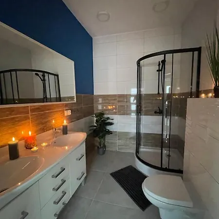 Apartment I W Centrum - Winda - 50 Metrow Od Starego Rynku Koscierzyna