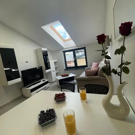 Apartment I W Centrum - Winda - 50 Metrow Od Starego Rynku *