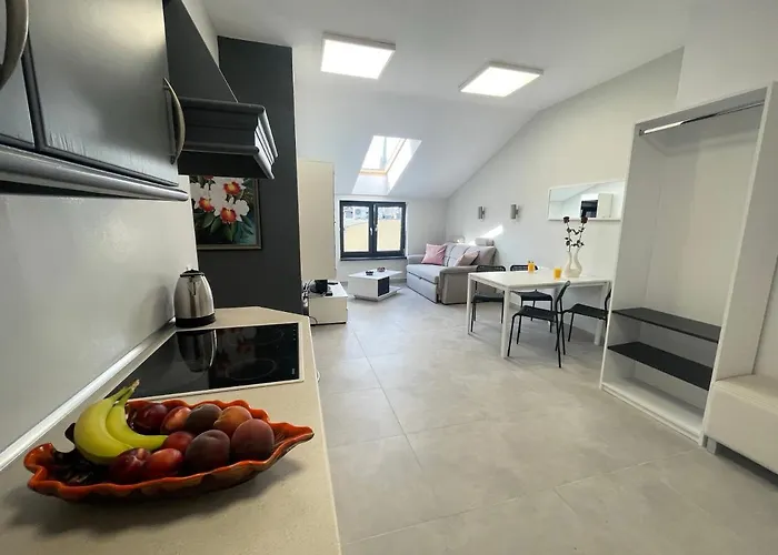 I W Centrum - Winda - 50 Metrow Od Starego Rynku * Косцежина